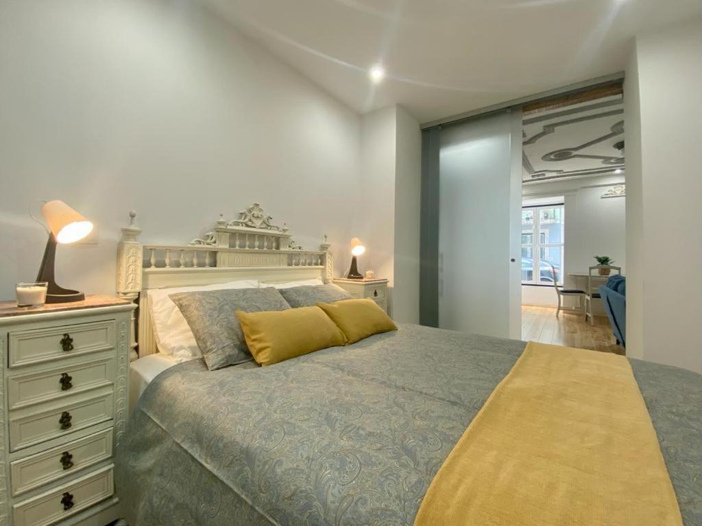 Farmacia Lobos Apartment Lissabon