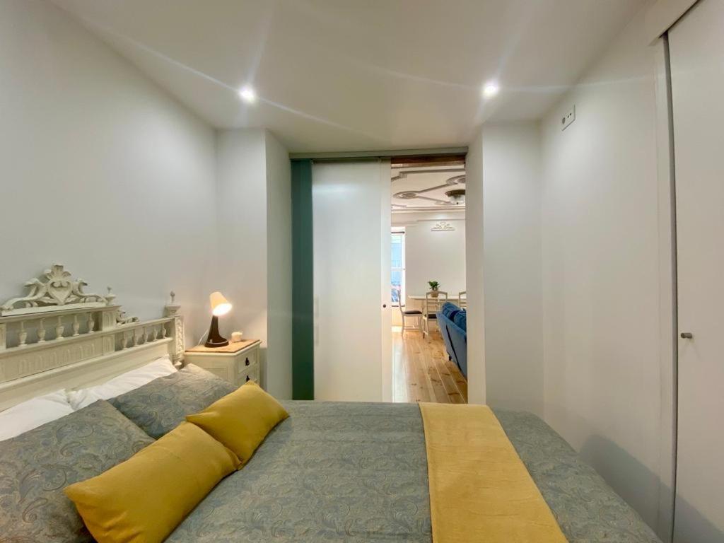 Farmacia Lobos Apartment Lissabon